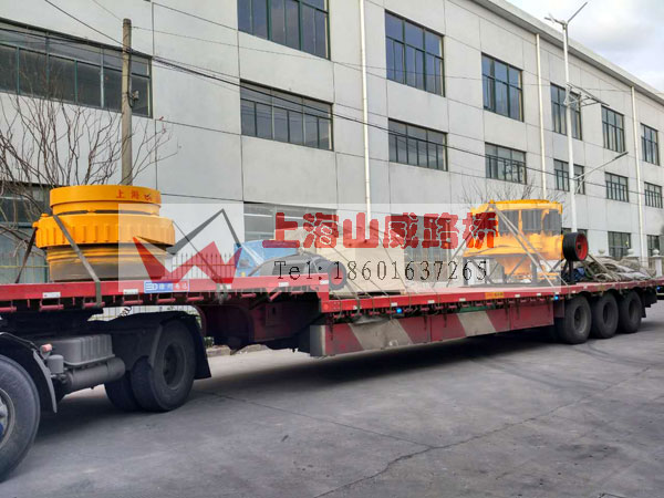SC1160復(fù)合圓錐破碎機(jī)發(fā)往四川成都